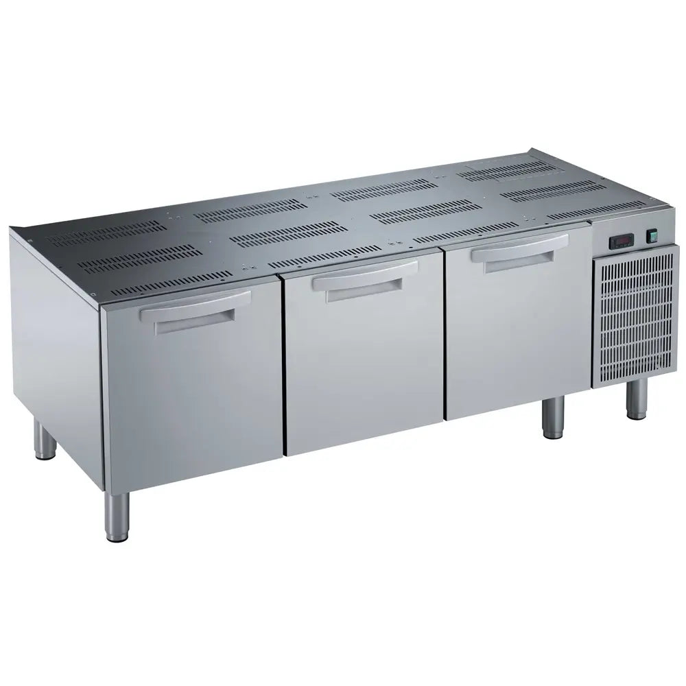 1600mm 3 Door Refrigerated Base 372293