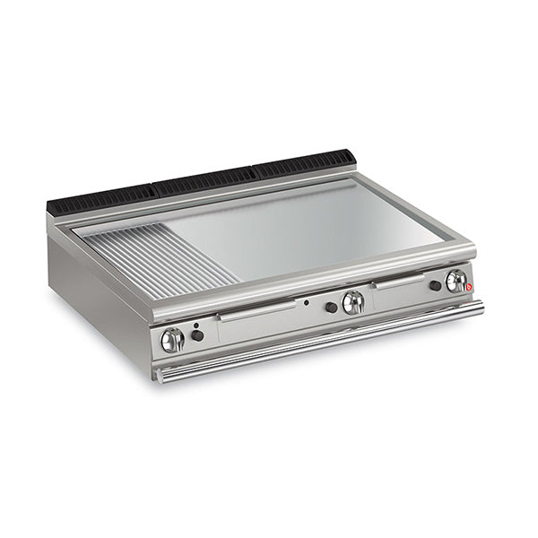 Q70FTT/G1225 3 Burner Gas Fry Top With 2/3 Smooth 1/3 Ribbed Chrome Plate And Thermostat Control